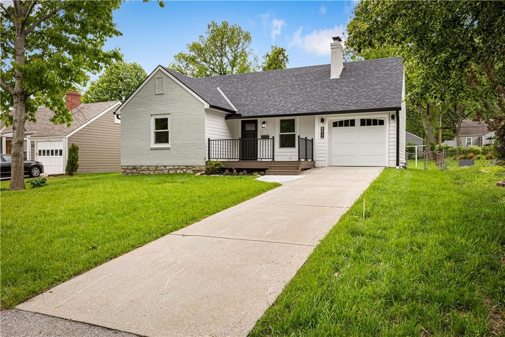8012 Belleview Avenue — photo 3