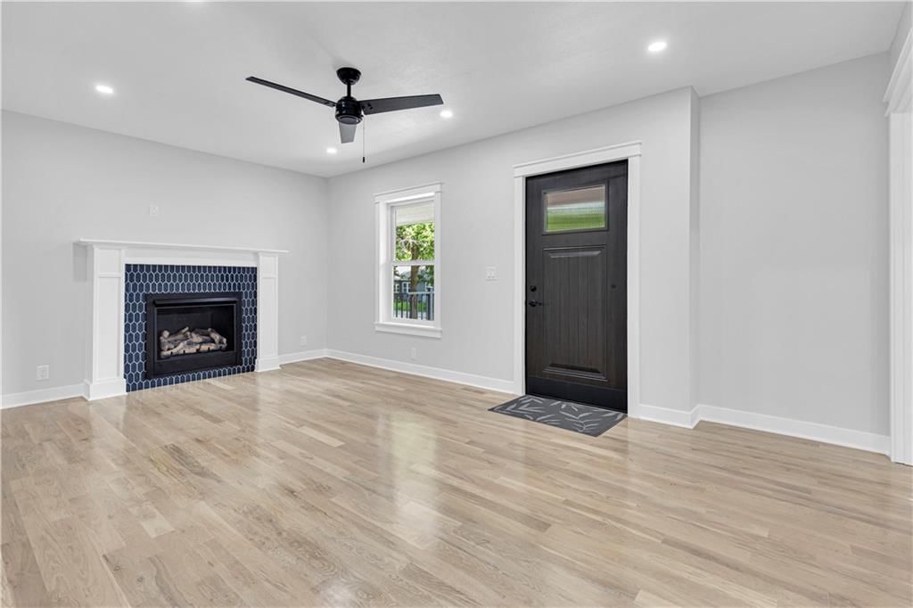 8012 Belleview Avenue — photo 6