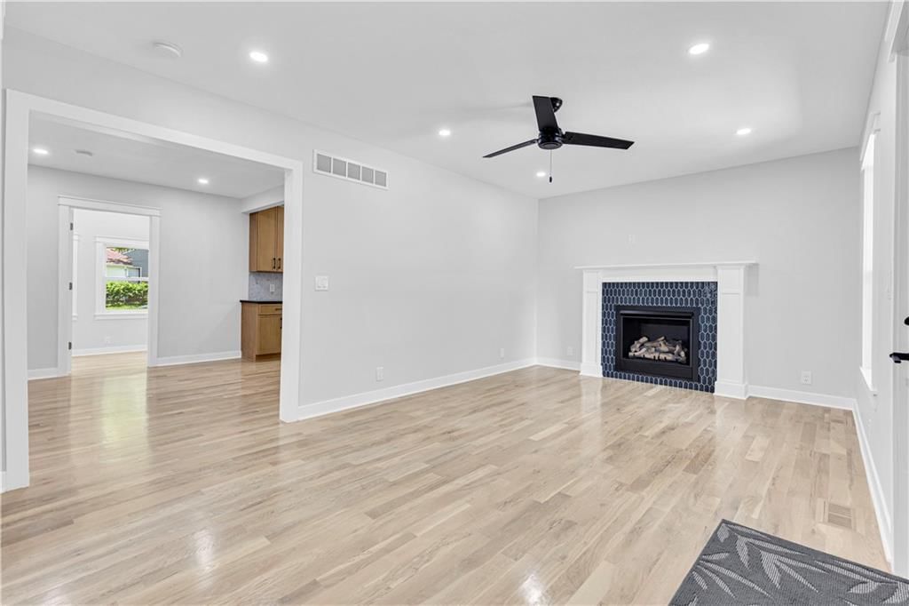 8012 Belleview Avenue — photo 8
