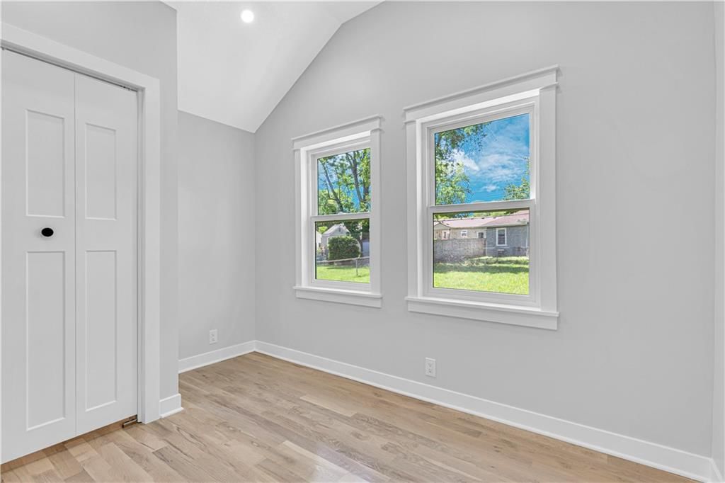 8012 Belleview Avenue — photo 25