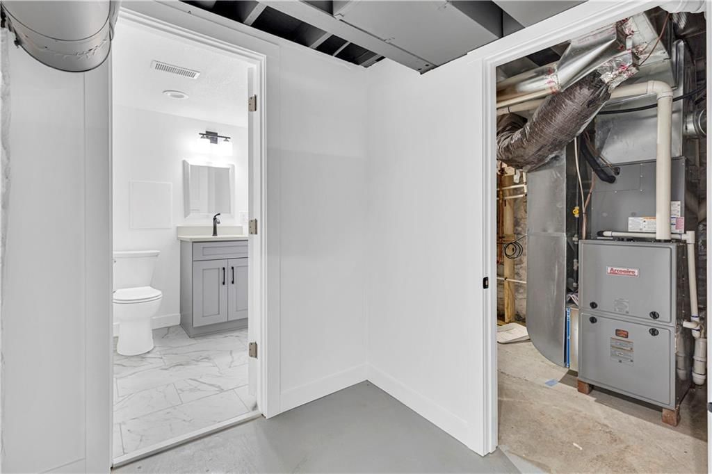 8012 Belleview Avenue — photo 38