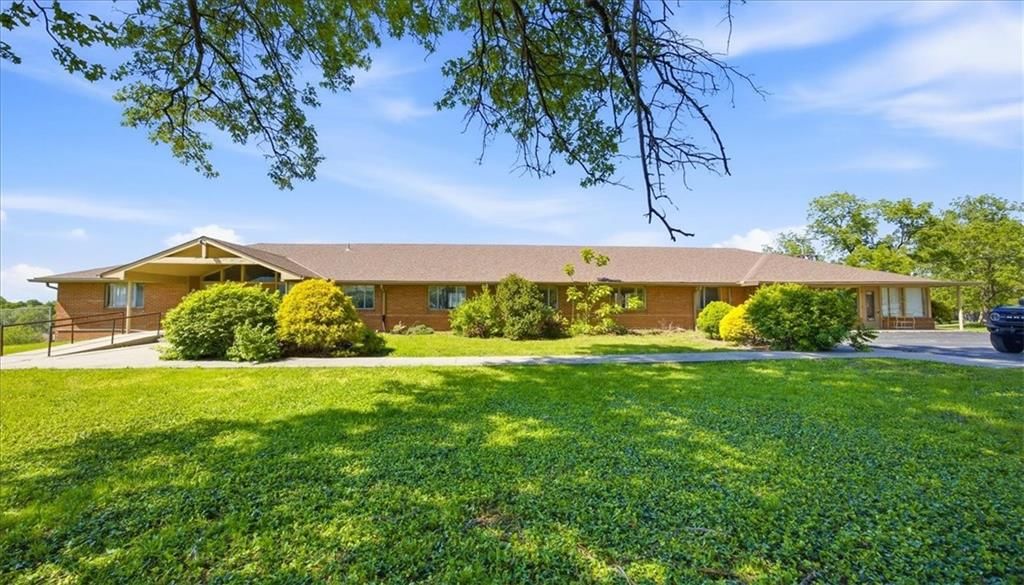 8540 Blue Ridge Boulevard — photo 1