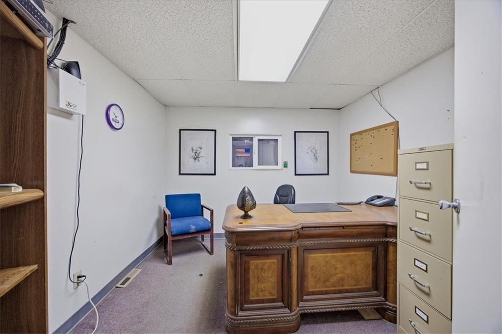 8540 Blue Ridge Boulevard — photo 13