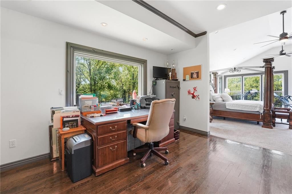 7004 N Coventry Avenue — photo 24