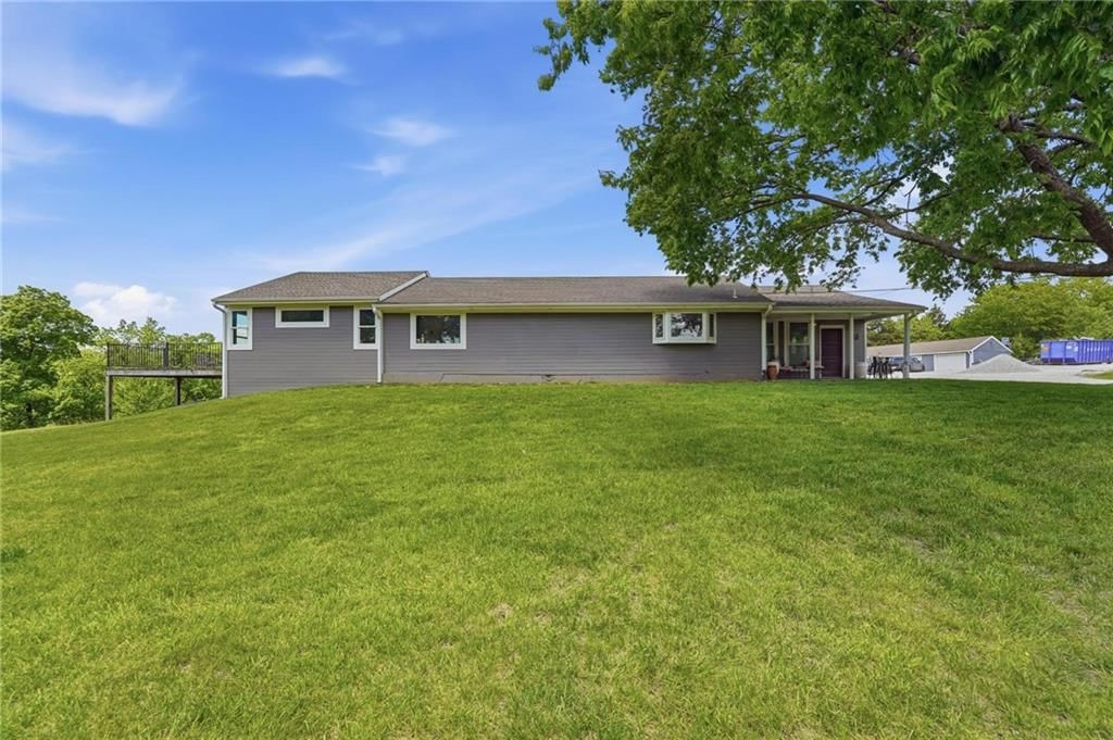 7004 N Coventry Avenue — photo 36