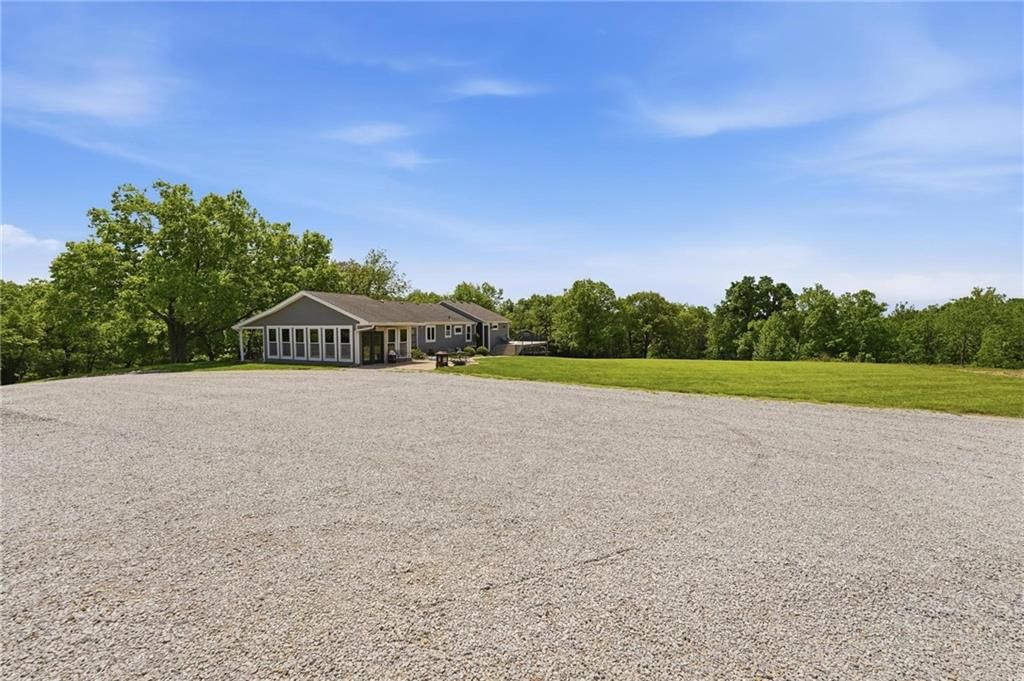 7004 N Coventry Avenue — photo 38