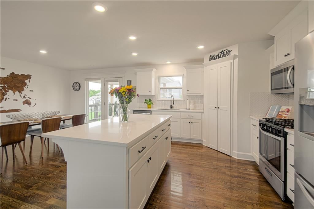 11727 N Laurel Avenue — photo 9