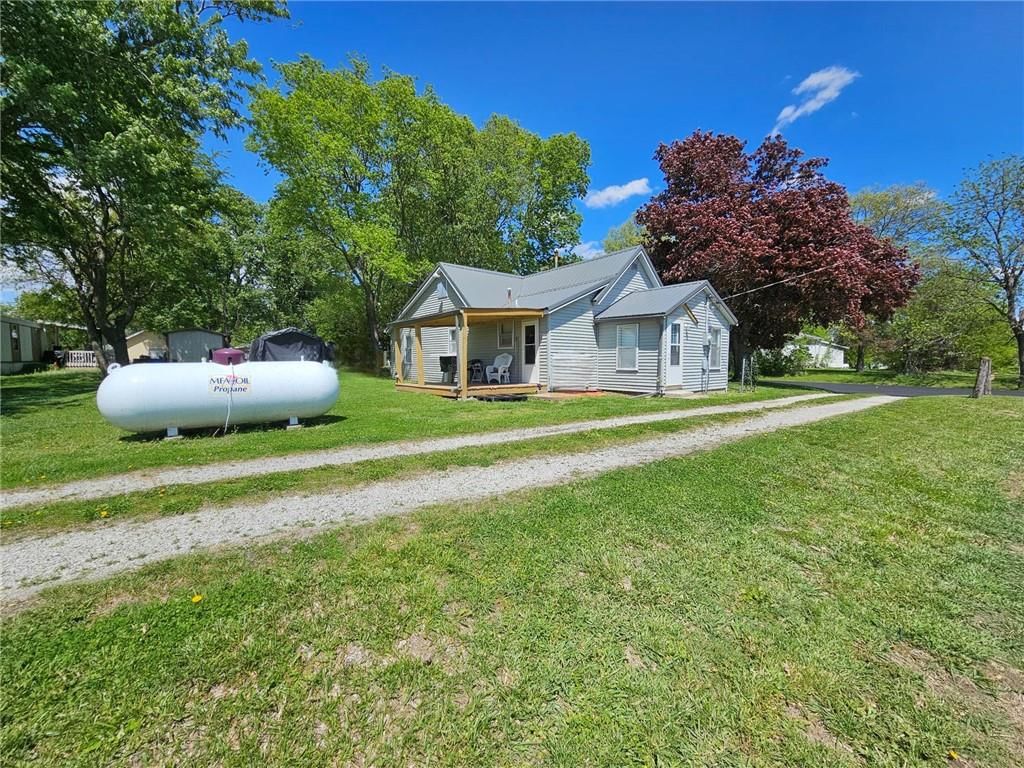 615 S Cherry Street — photo 3