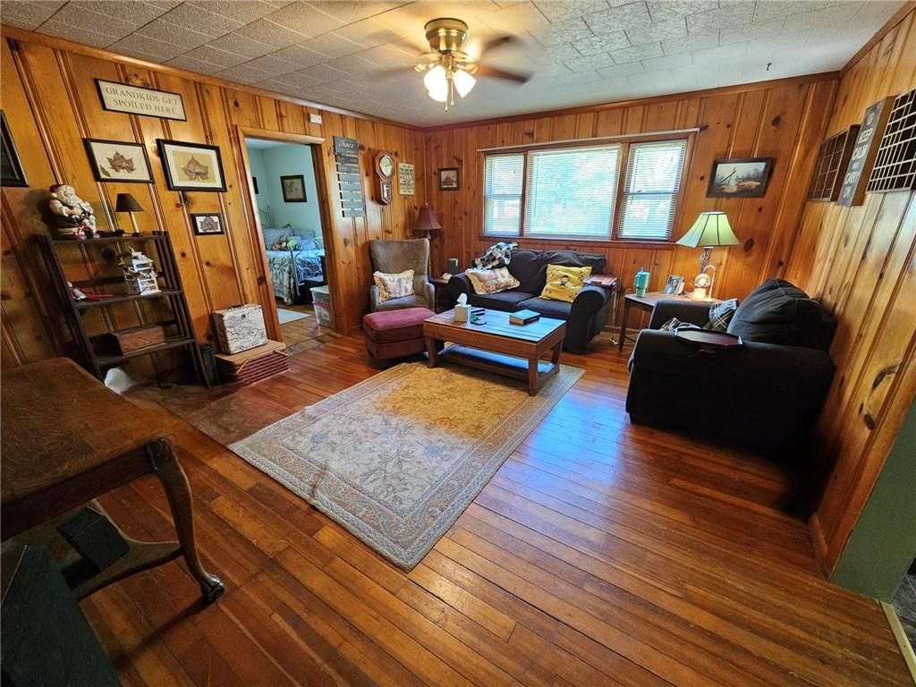 615 S Cherry Street — photo 8
