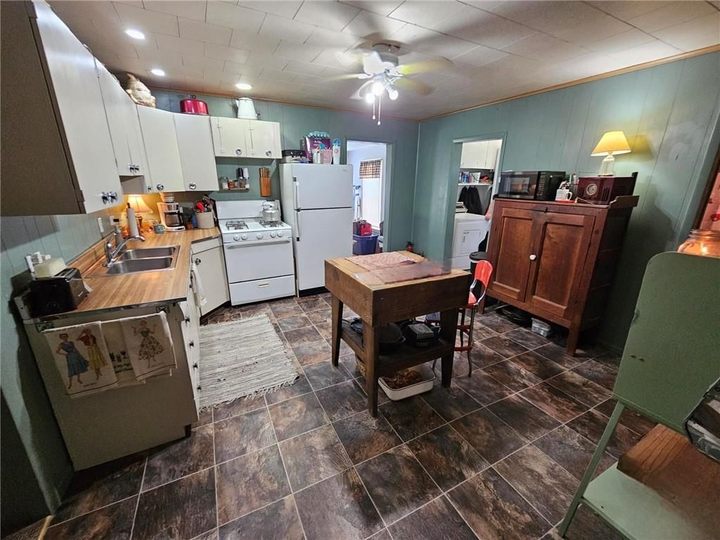 615 S Cherry Street — photo 15