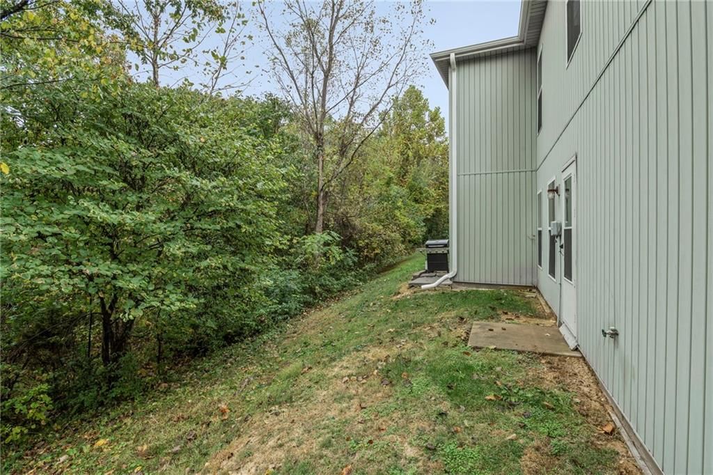 3323 N 103rd Terrace — photo 24