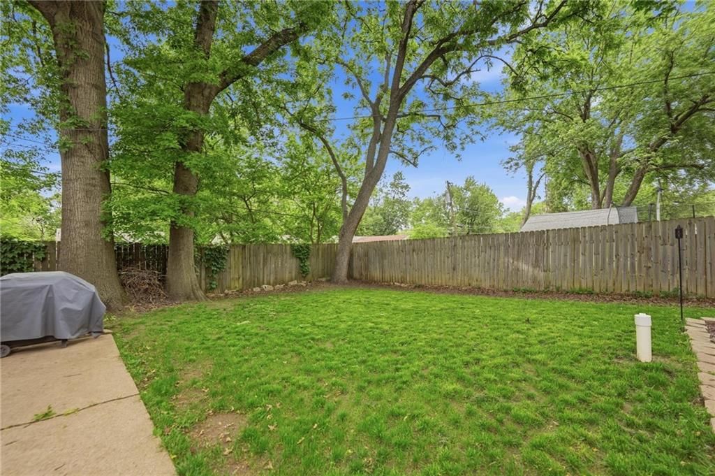 7816 Washington Street — photo 17