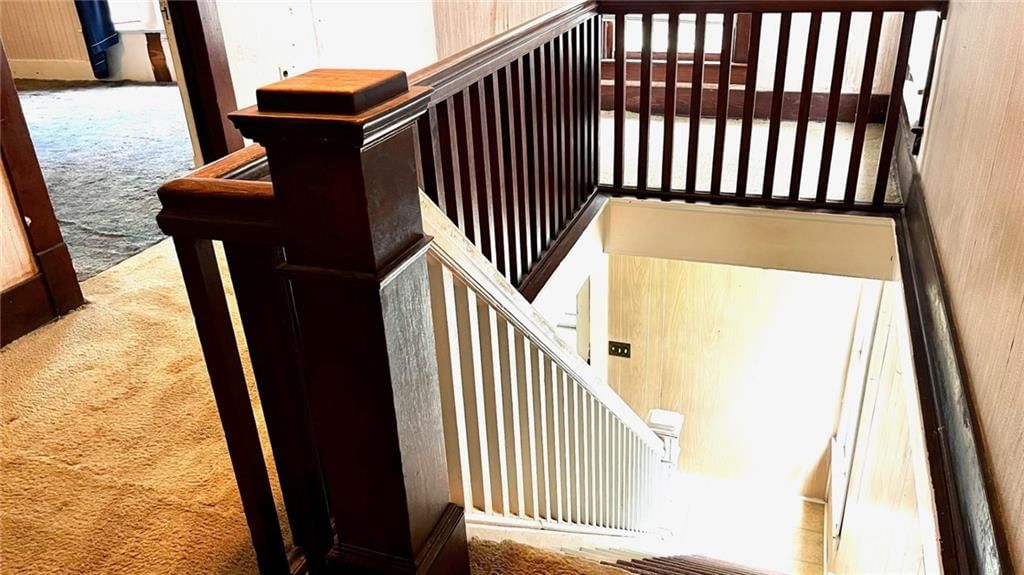 124 N Locust Street — photo 12