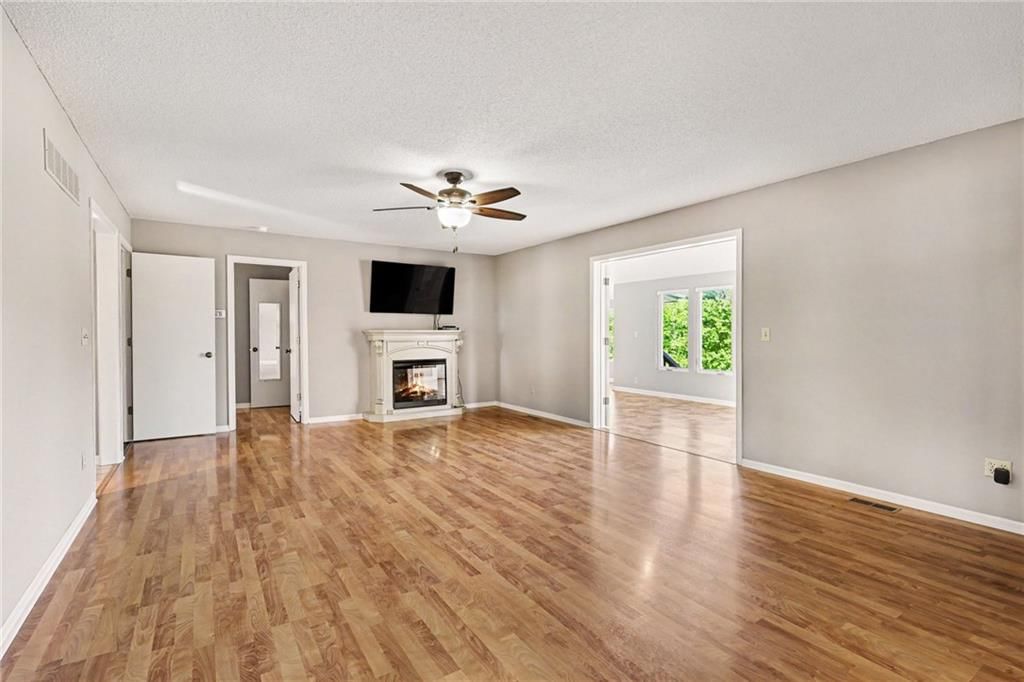 4000 W 215TH Street — photo 5