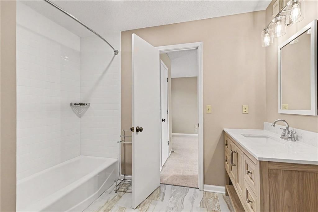 4000 W 215TH Street — photo 21