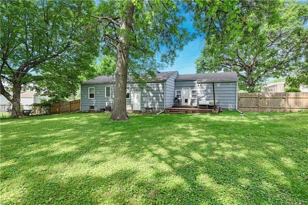 9715 Holmes Road — photo 25