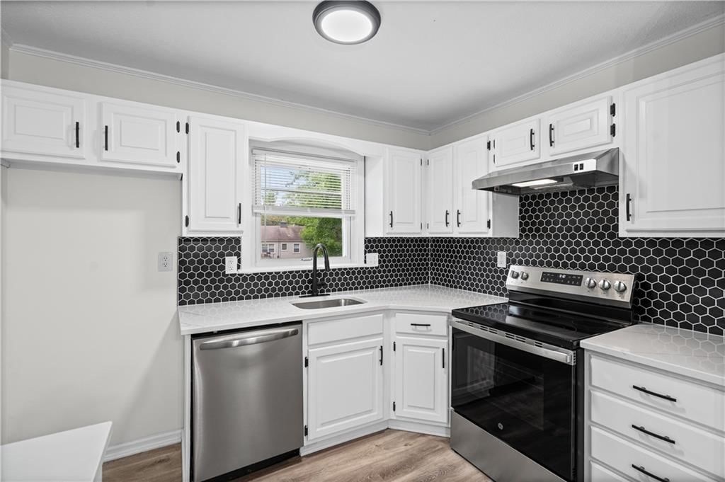 7507 High Drive — photo 10