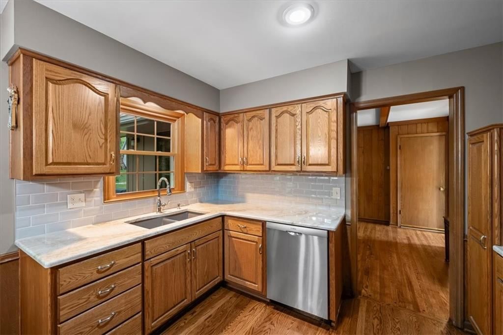 8708 Woodward Street — photo 8