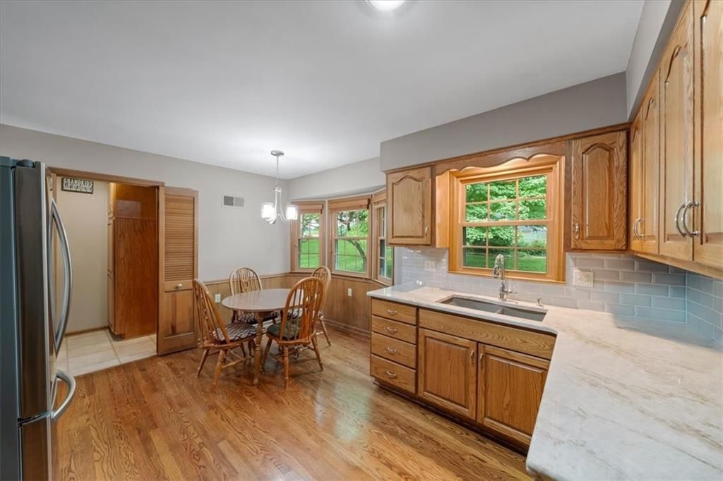 8708 Woodward Street — photo 9