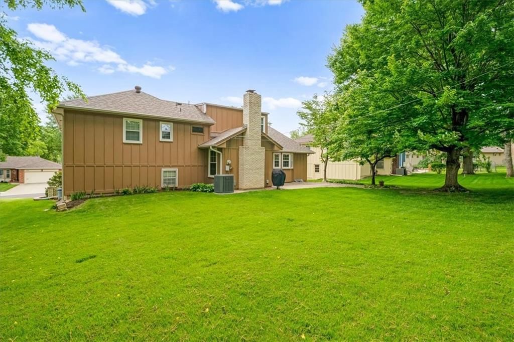 8708 Woodward Street — photo 27