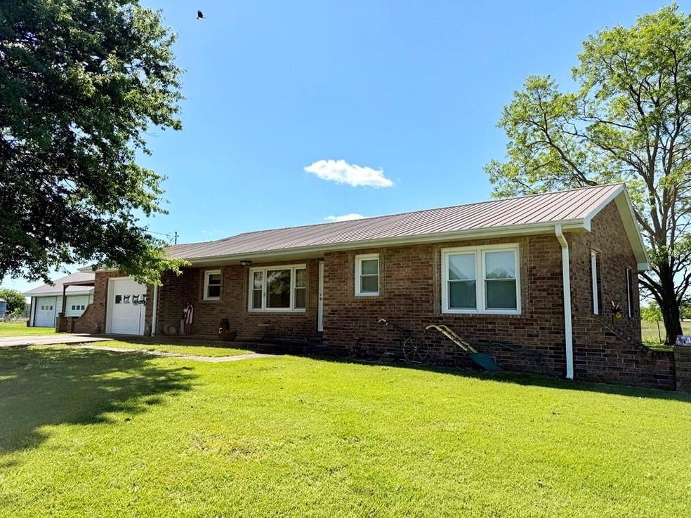 15703 S 2850 Road — photo 4