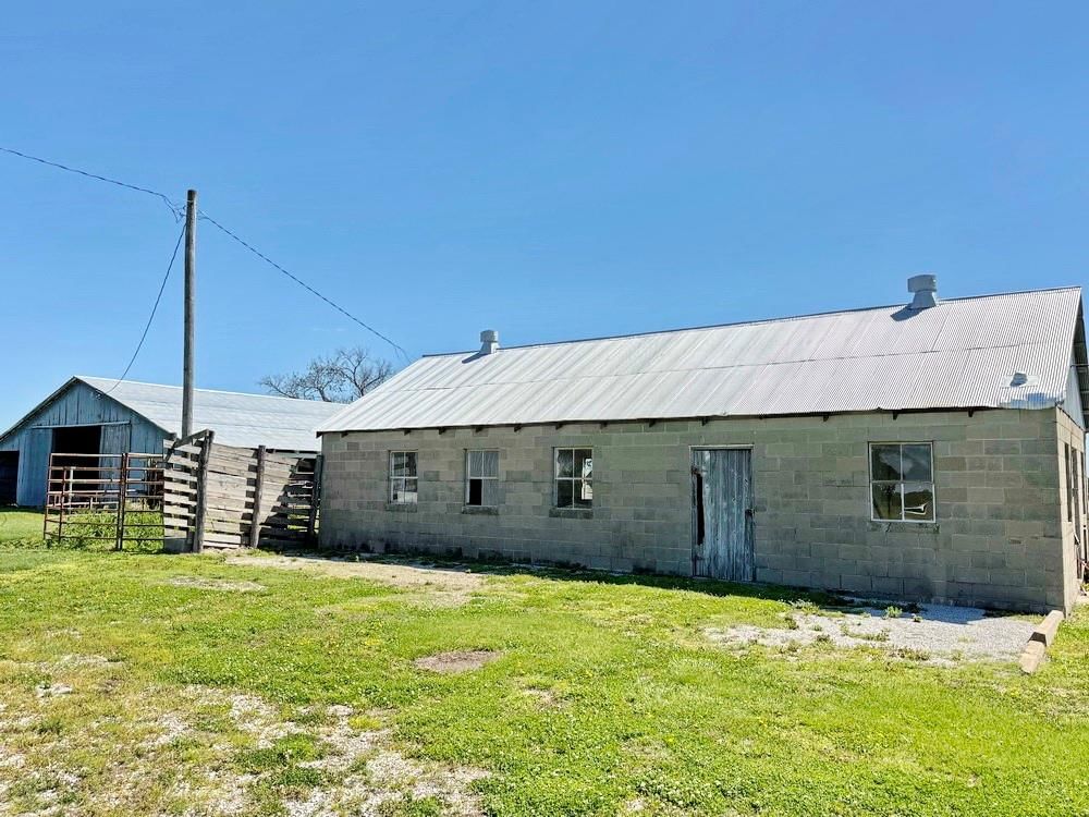 15703 S 2850 Road — photo 17