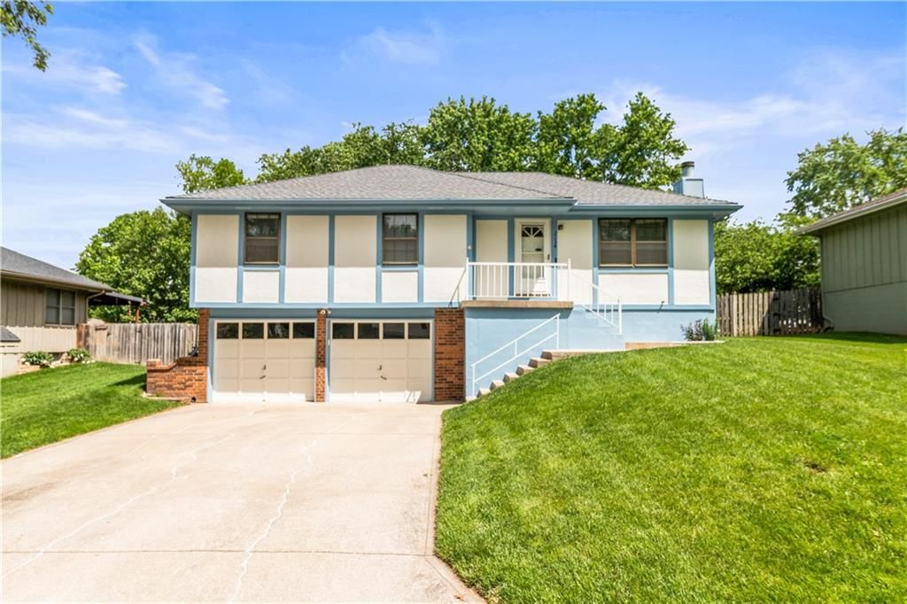 2134 NE Belvoir Street, Lee's Summit, MO
