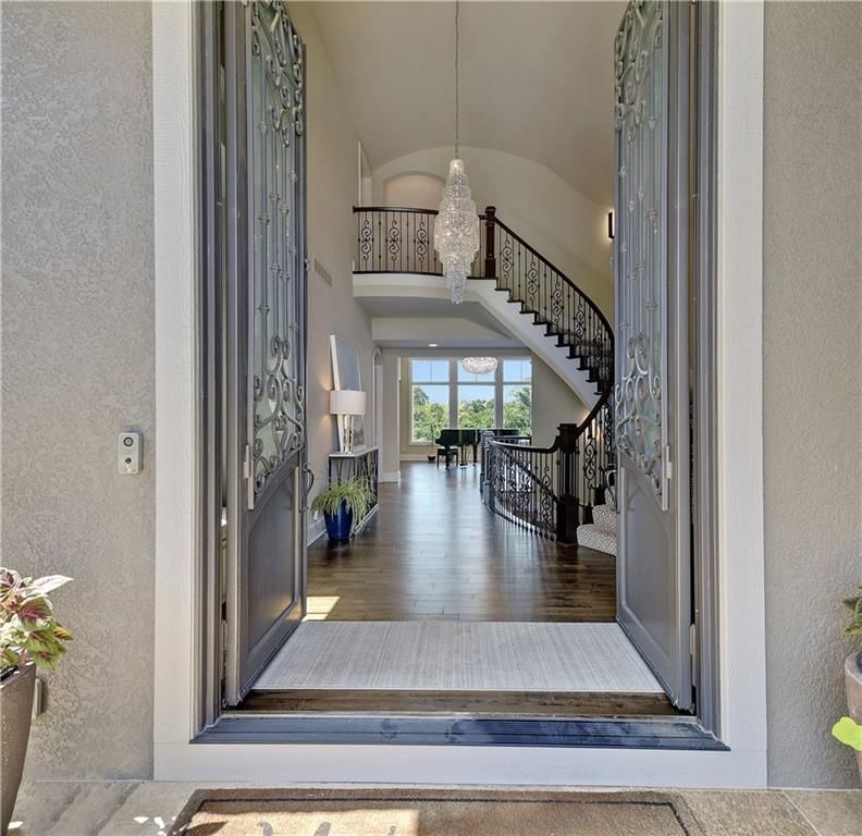 16916 Bond Street — photo 6