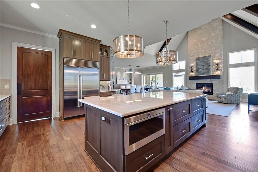 16916 Bond Street — photo 26