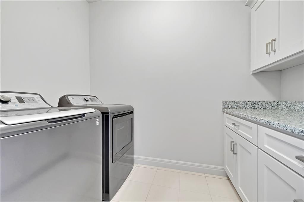 16916 Bond Street — photo 37