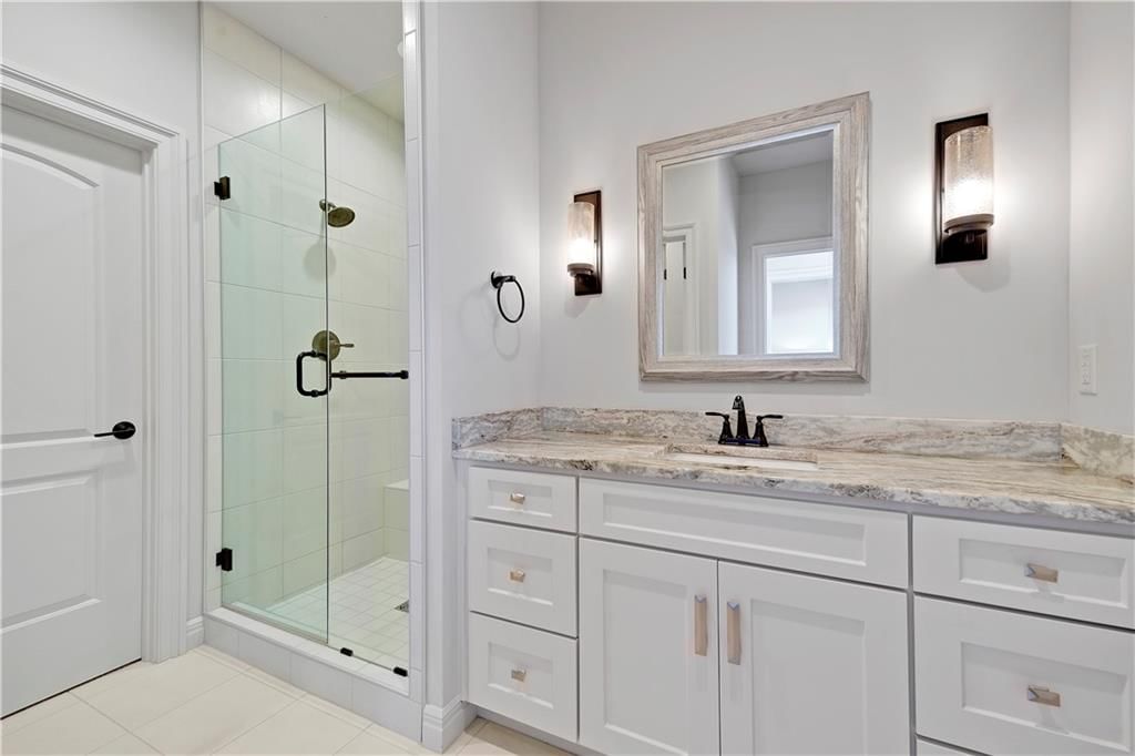 16916 Bond Street — photo 39