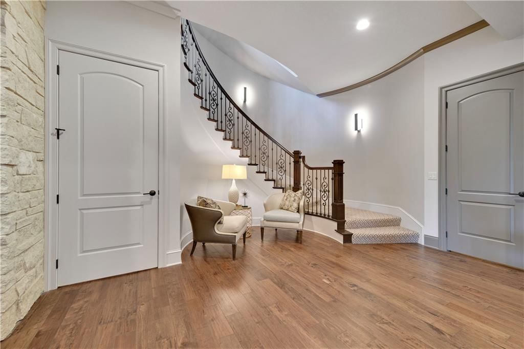 16916 Bond Street — photo 45