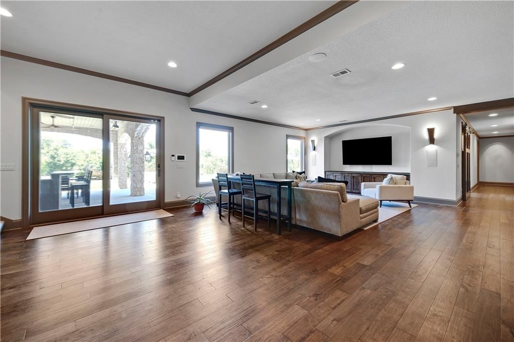 16916 Bond Street — photo 46