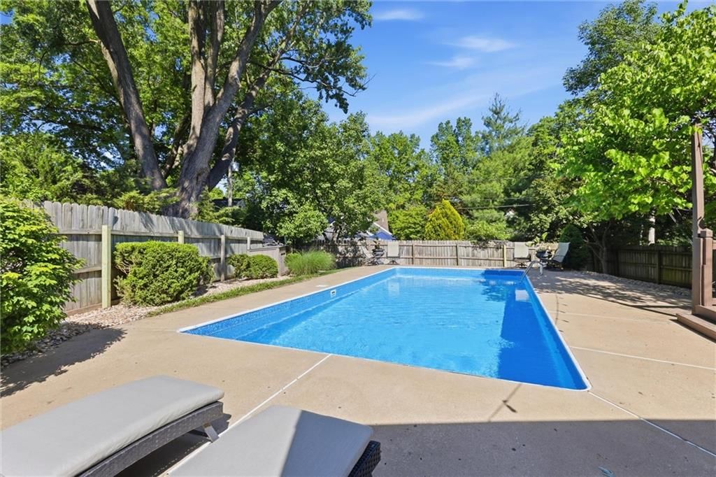 5427 Canterbury Road — photo 32