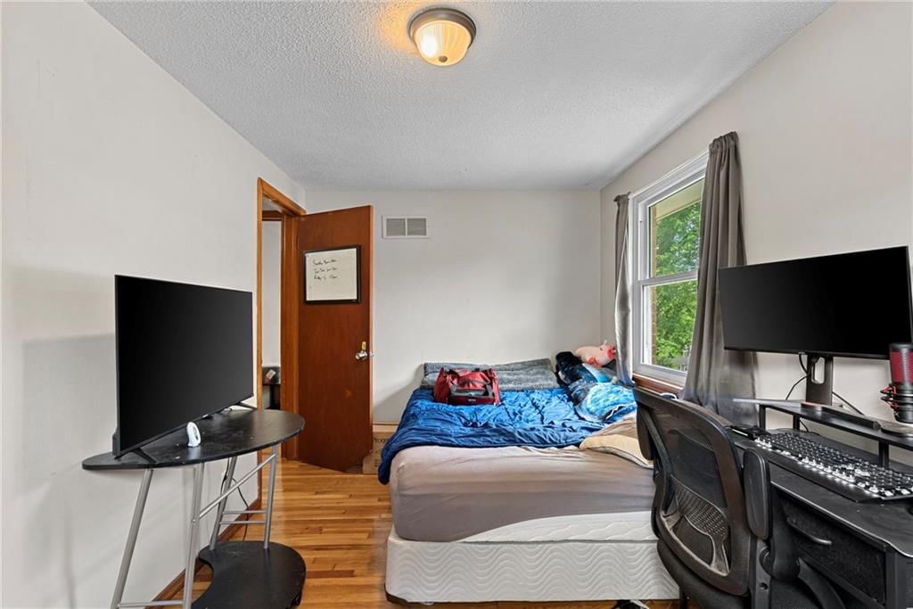4024 N Walrond Avenue — photo 15