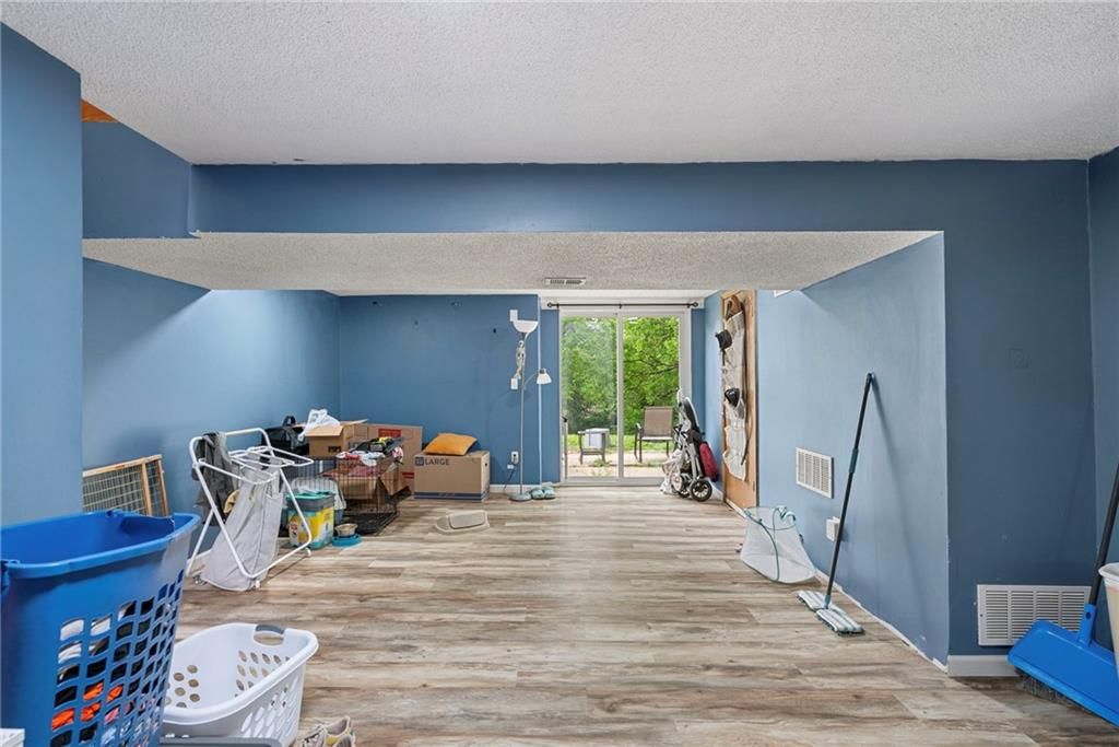 4024 N Walrond Avenue — photo 19