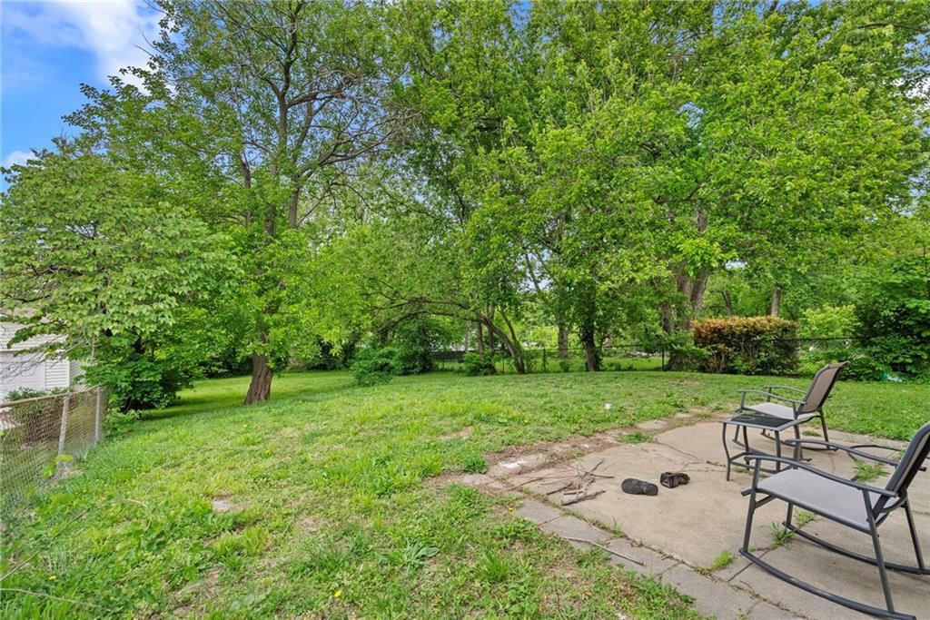 4024 N Walrond Avenue — photo 26
