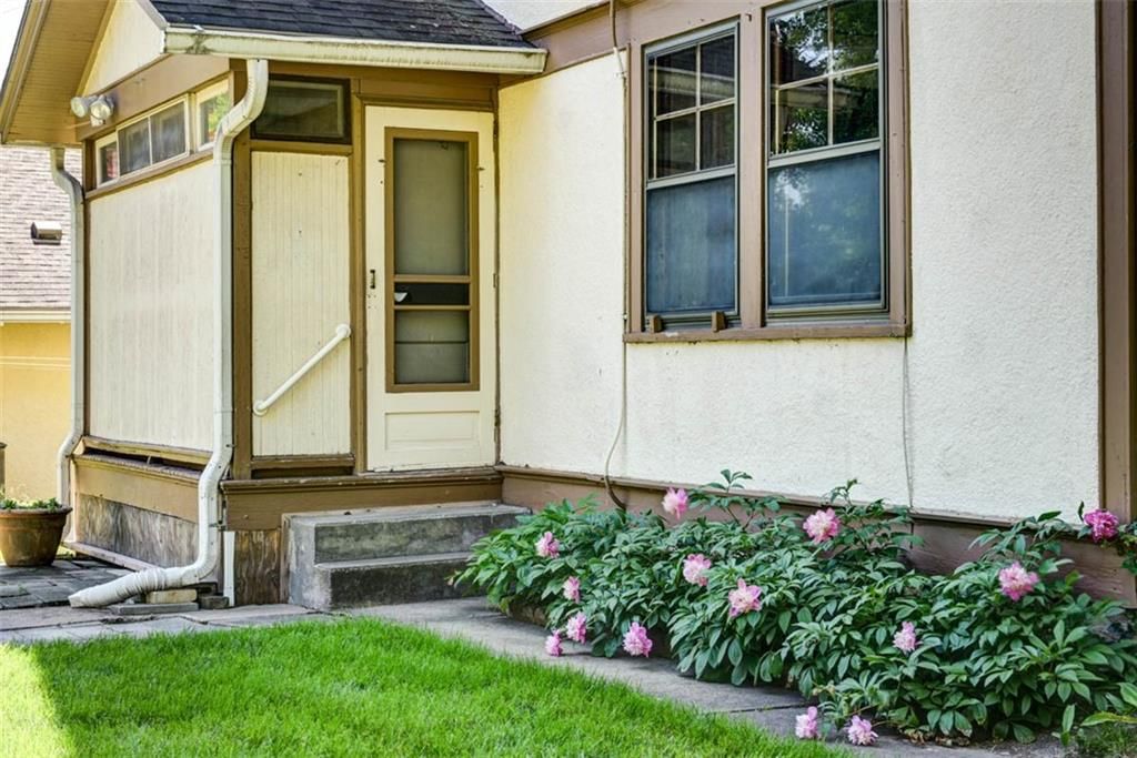 44 W 58th Terrace — photo 11