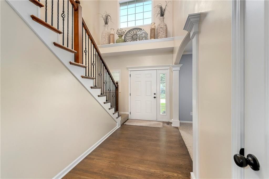 327 SE Highland Park Drive — photo 4