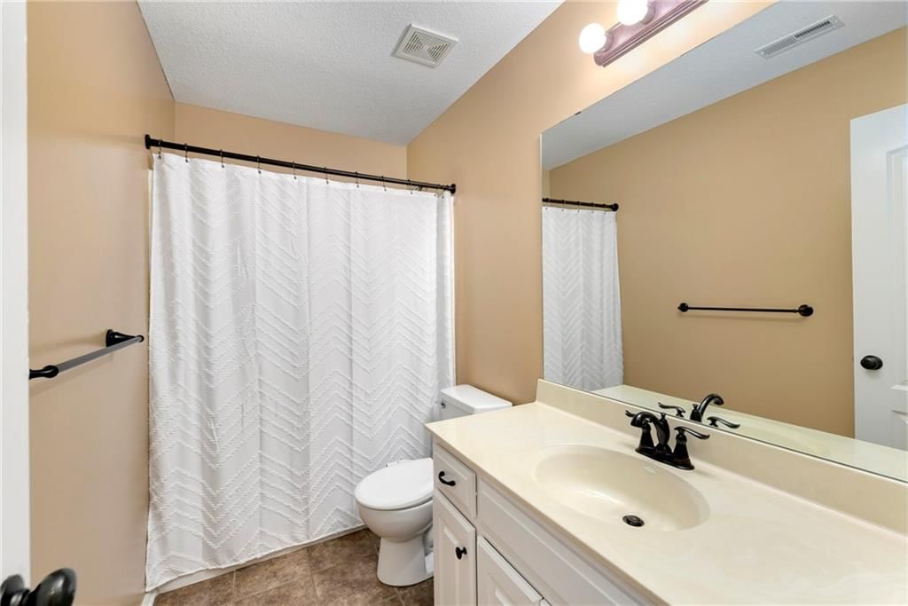 327 SE Highland Park Drive — photo 24