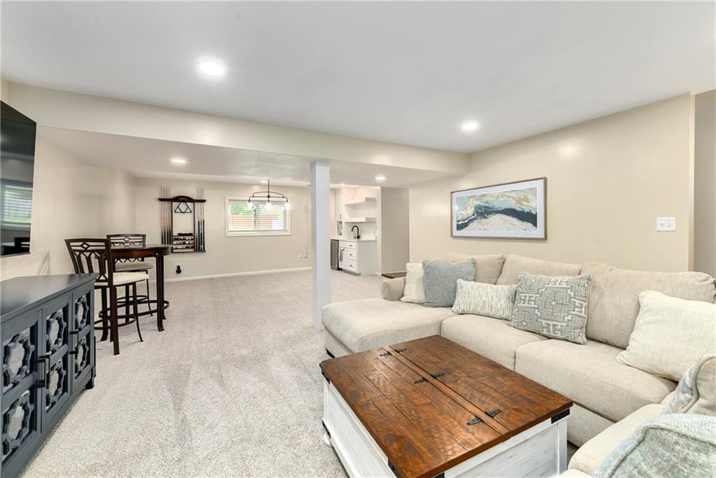 327 SE Highland Park Drive — photo 27