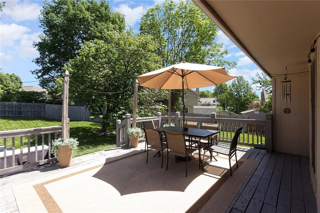 7210 NE 70th Street — photo 2