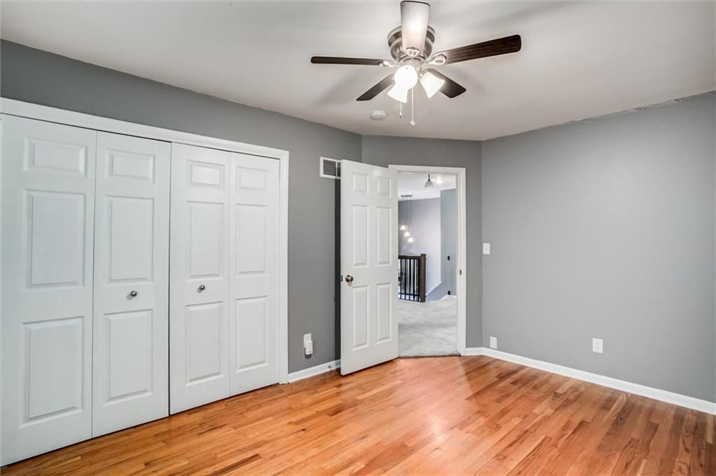406 E 90th Terrace — photo 18