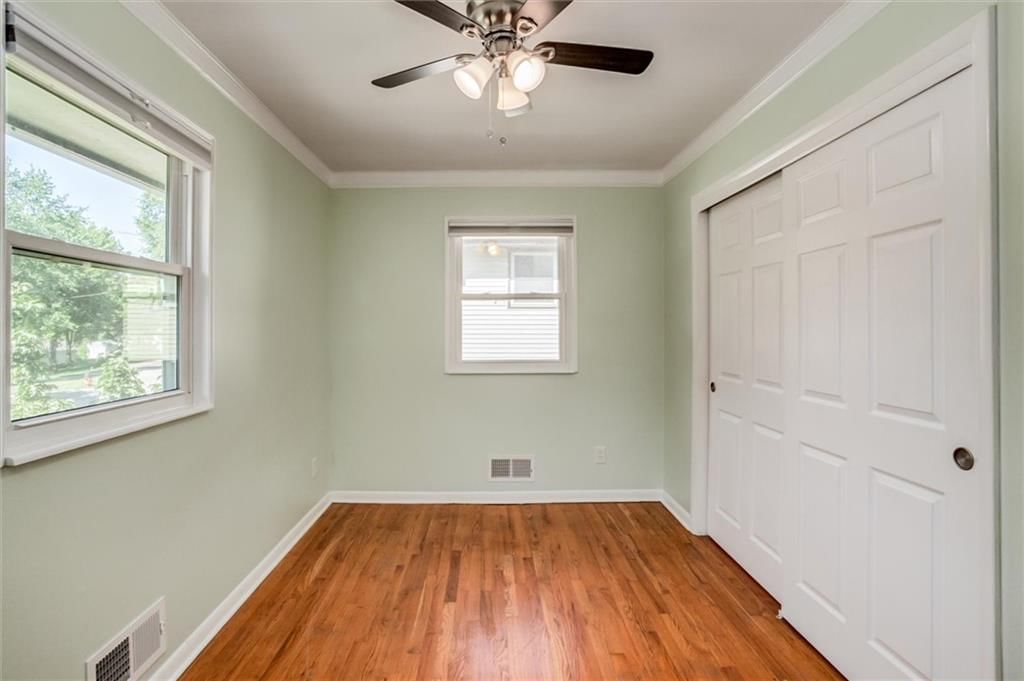 406 E 90th Terrace — photo 21