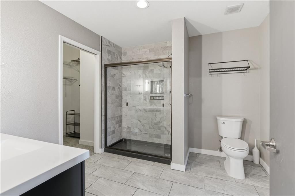 321 W 7th Street — photo 16
