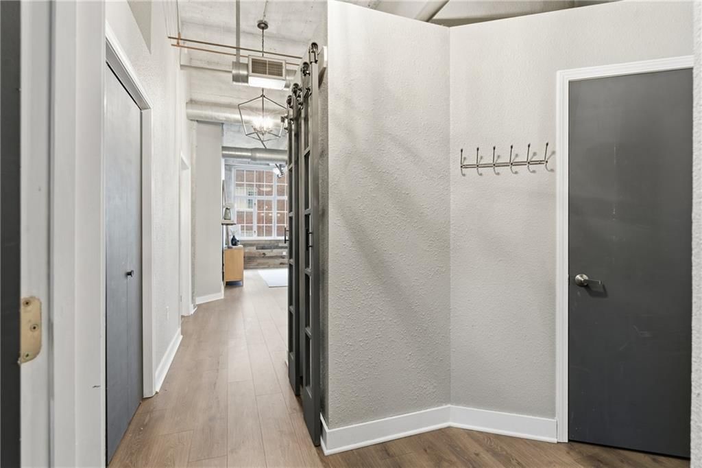 321 W 7th Street — photo 19