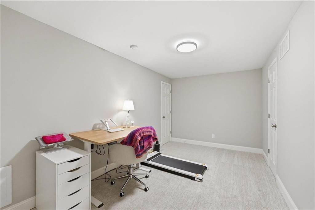 12856 Cambridge Terrace — photo 38