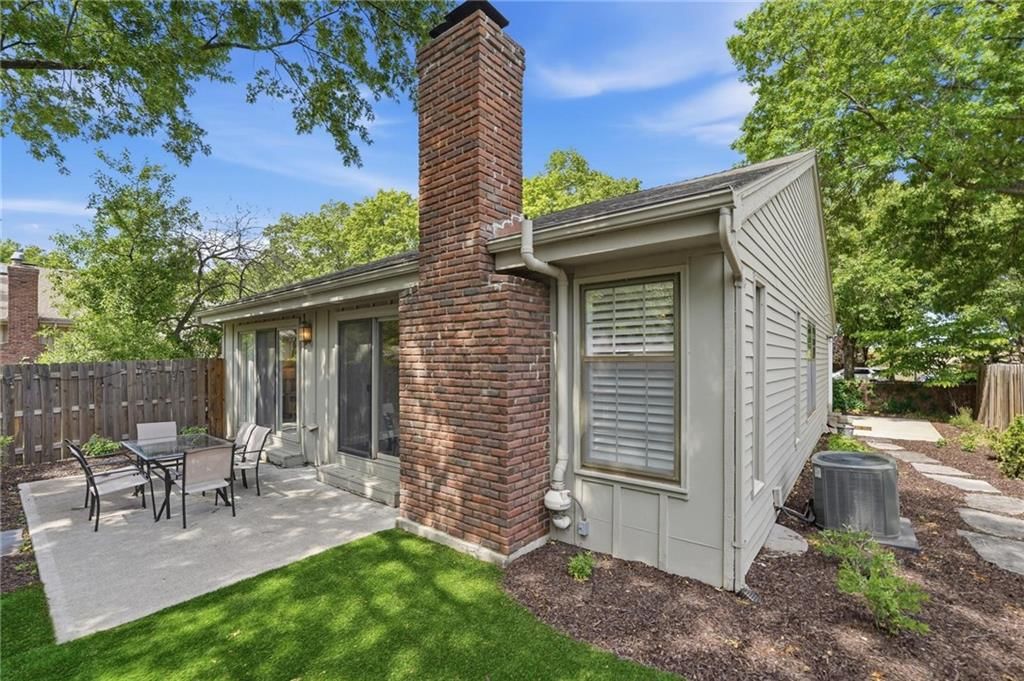 12856 Cambridge Terrace — photo 43