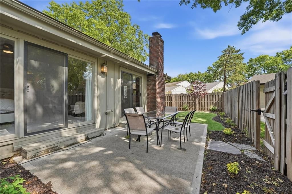 12856 Cambridge Terrace — photo 45