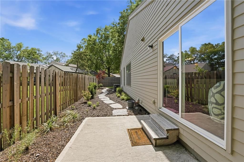 12856 Cambridge Terrace — photo 48